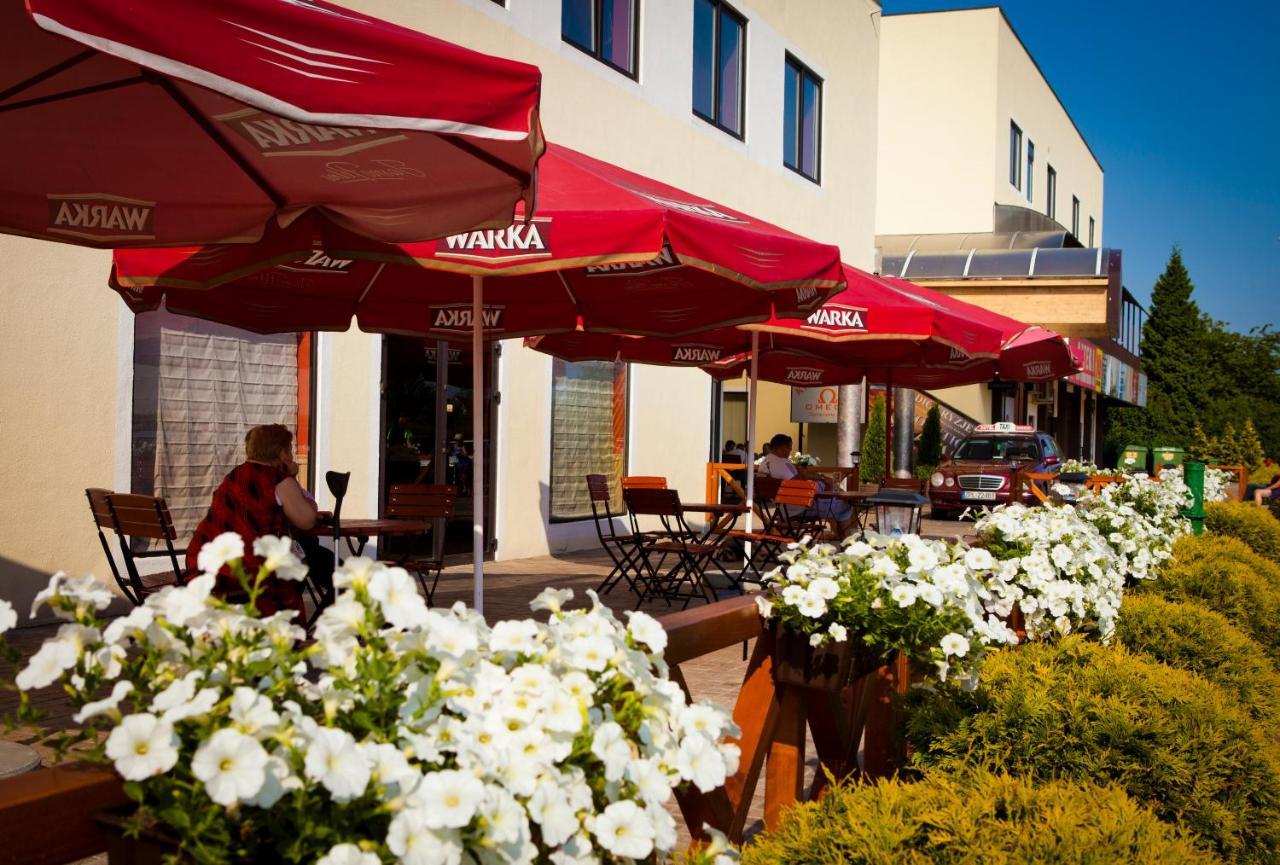 Dobosz Hotell Police